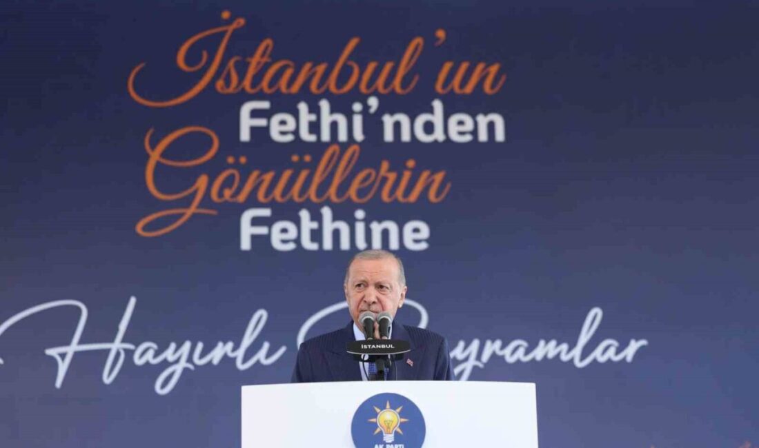 Cumhurbaşkanı Erdoğan İstanbul’un fethinin 573. yıl dönümü dolayısı ile Haliç’te