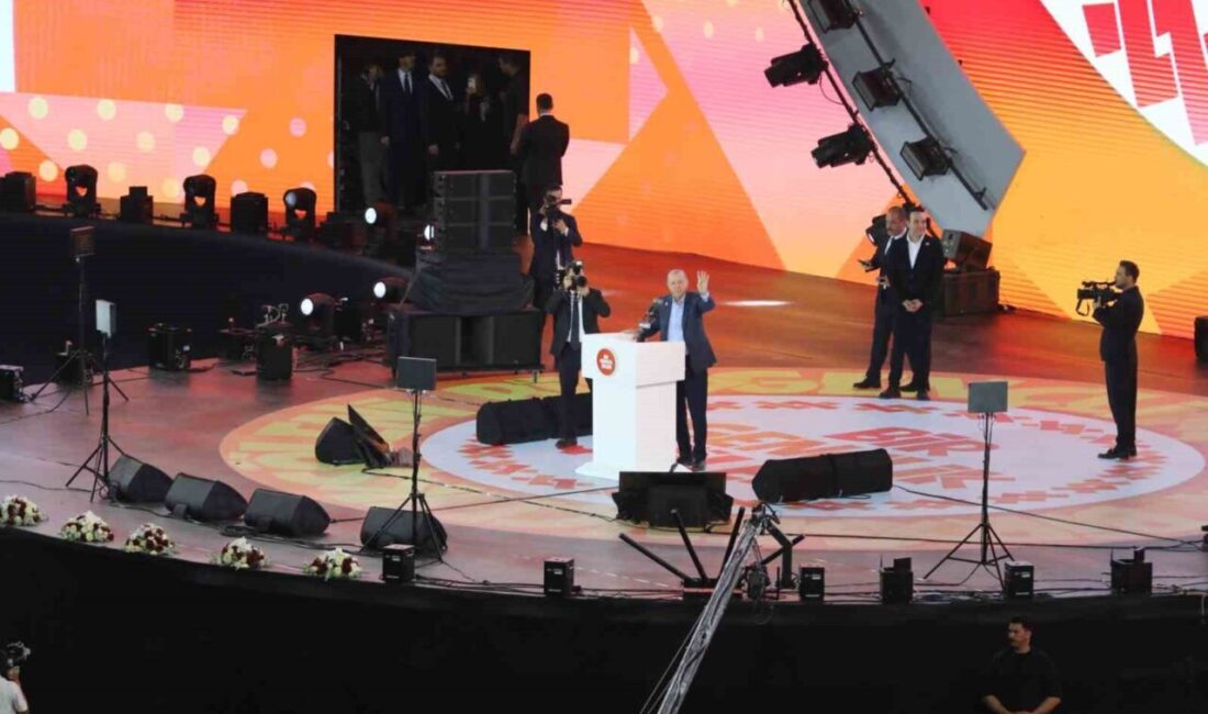 Cumhurbaşkanı Recep Tayyip Erdoğan, Kocaeli’de gençlere hitap ederek, “Sizler bu