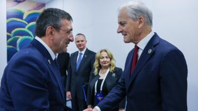 Cumhurbaşkanı Yardımcısı Cevdet Yılmaz, Erivan’da Norveç Başbakanı Jonas Gahr Store