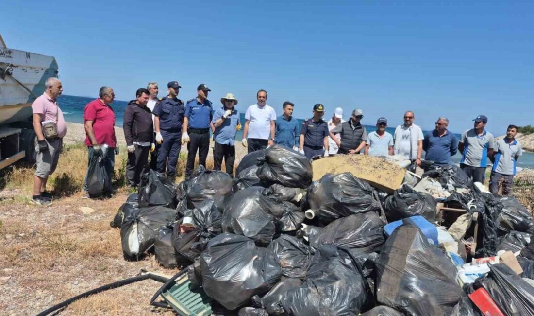 Muğla’nın Datça ilçesinde Karya Yolu’nda 600 gönüllünün katılımı ile 3,5
