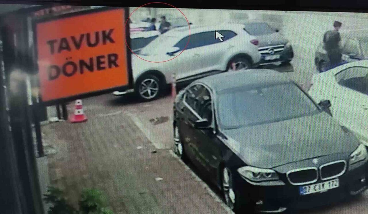 Antalya’da noter önünde arazi anlaşmazlığı yüzünden çıkan tartışmada dayı, yeğenini