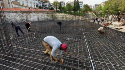 Manisa’nın Demirci ilçesinde, gençlerin sosyal, kültürel ve sportif gelişimlerine öncülük
