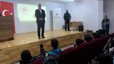 Bayburt’un Demirözü ilçesinde ortaokul öğrencilerine sıfır atık yaklaşımı, geri dönüşüm,