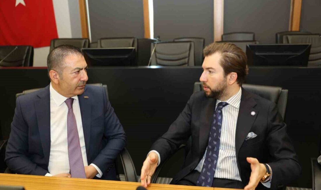 Denizli Ticaret Odası Yönetim Kurulu Başkanı Uğur Erdoğan, Meclis Başkanı