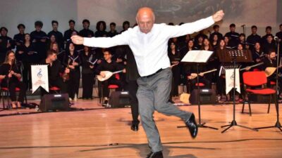 Denizli Hakkı Dereköylü Güzel Sanatlar Lisesi öğretmen ve öğrencileri, ilçe