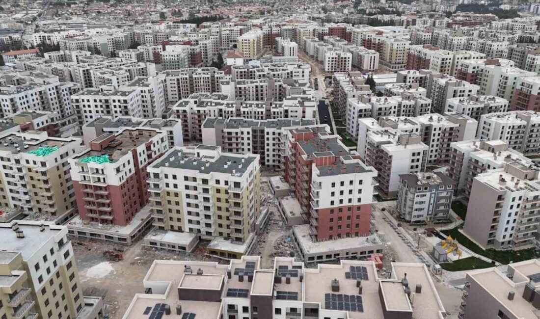 Hatay’da depremde tamamen yıkılan ve yüzlerce kişiye mezar olan Antakya
