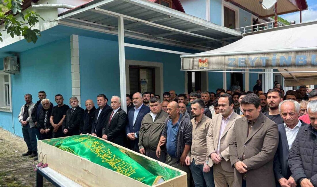 Giresun’un Yağlıdere ilçesinde amcasıyla balık avlarken, sel sularına kapılarak hayatını