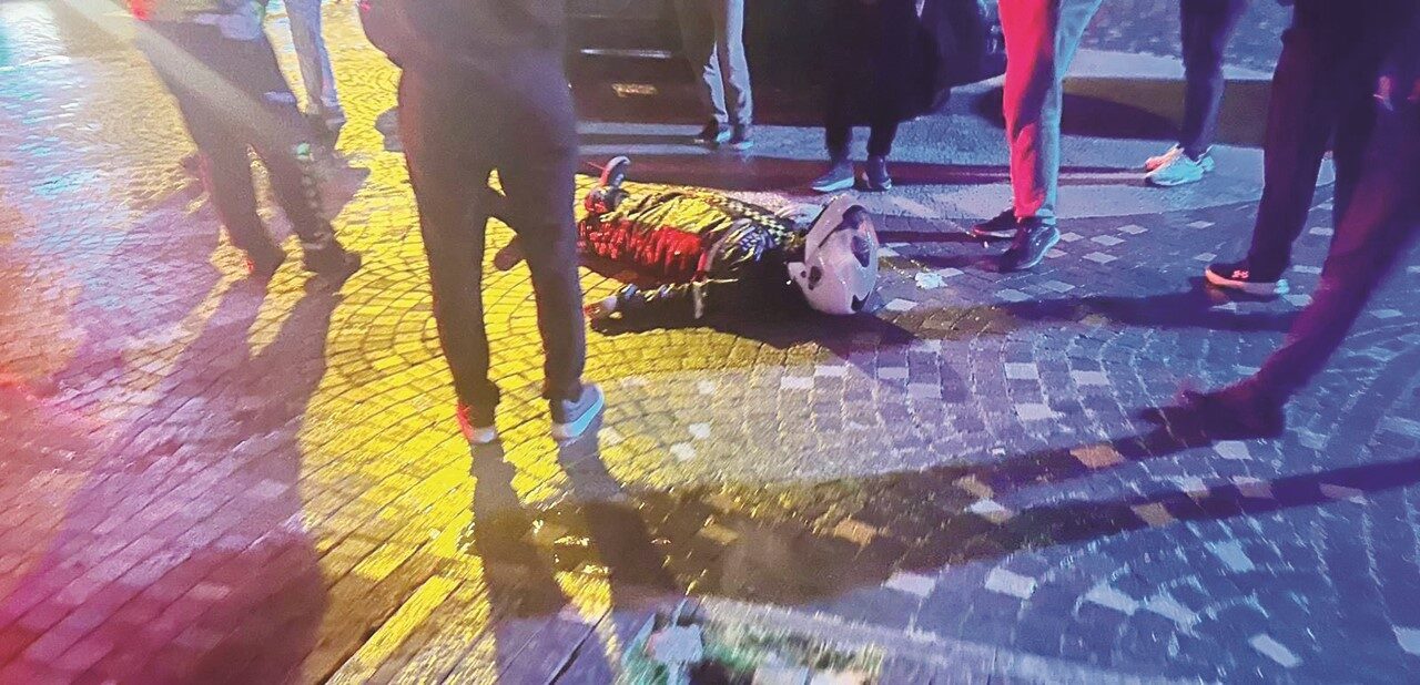 Antalya’nın Gazipaşa ilçesinde gece saatlerinde meydana gelen motosiklet kazasında sürücü
