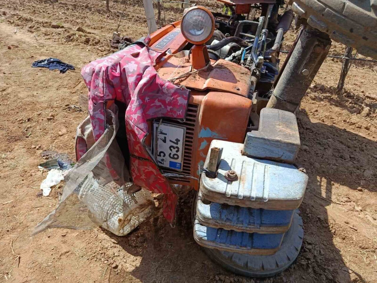 Manisa’da meydana gelen traktör kazasında Buldan’lı kadın hayatını kaybetti, eşi