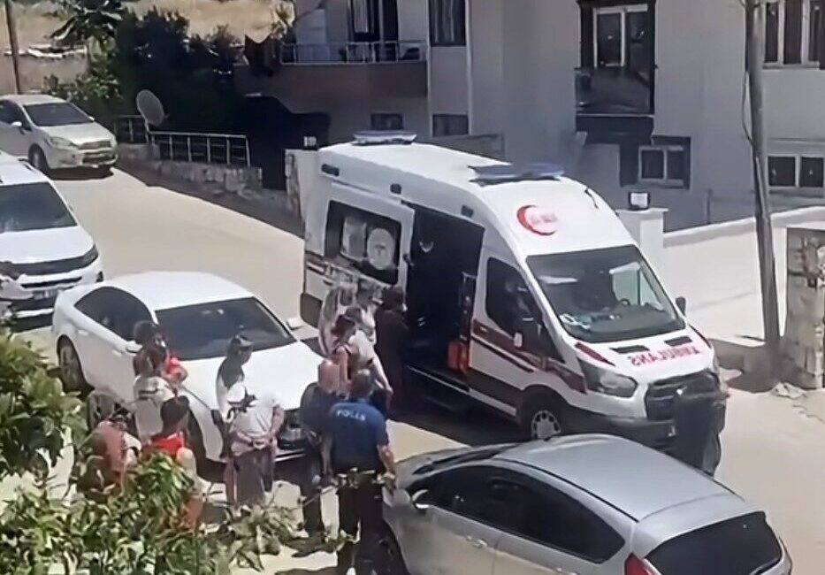 Aydın’ın Didim ilçesinde bir evde çıkan tartışmada eşi, baldızı ve