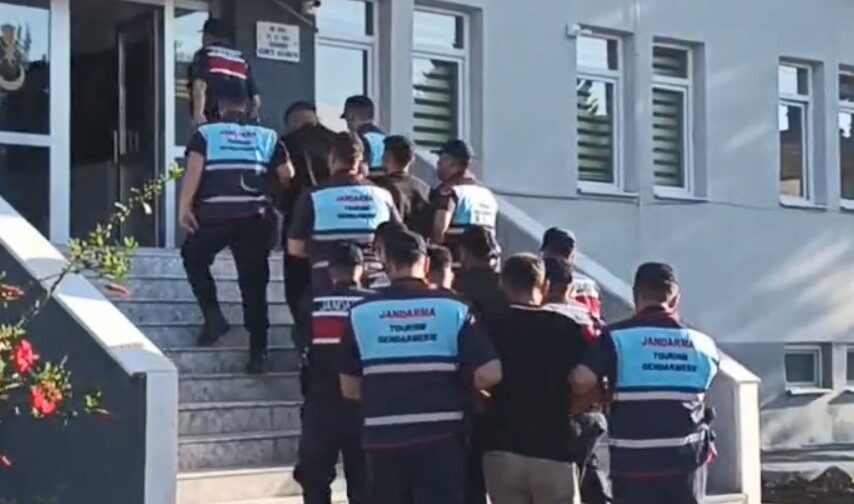 Aydın’ın Didim ilçesinde bir düğünde havaya ateş açtığı belirlenen 6