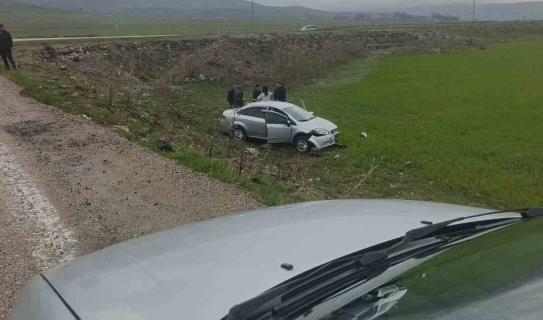 Ağrı’nın Diyadin ilçesi yol ayrımındaki döner kavşakta meydana gelen trafik