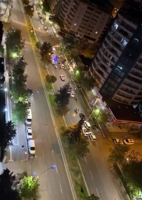 Diyarbakır’da alkol alarak araç kullanan baba ve oğlu, gece saatlerinde