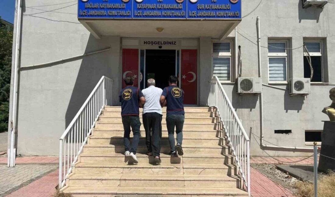 Diyarbakır’da Jandarma Suç Araştırma Timleri (JASAT) koordinesinde icra edilen operasyonlarda