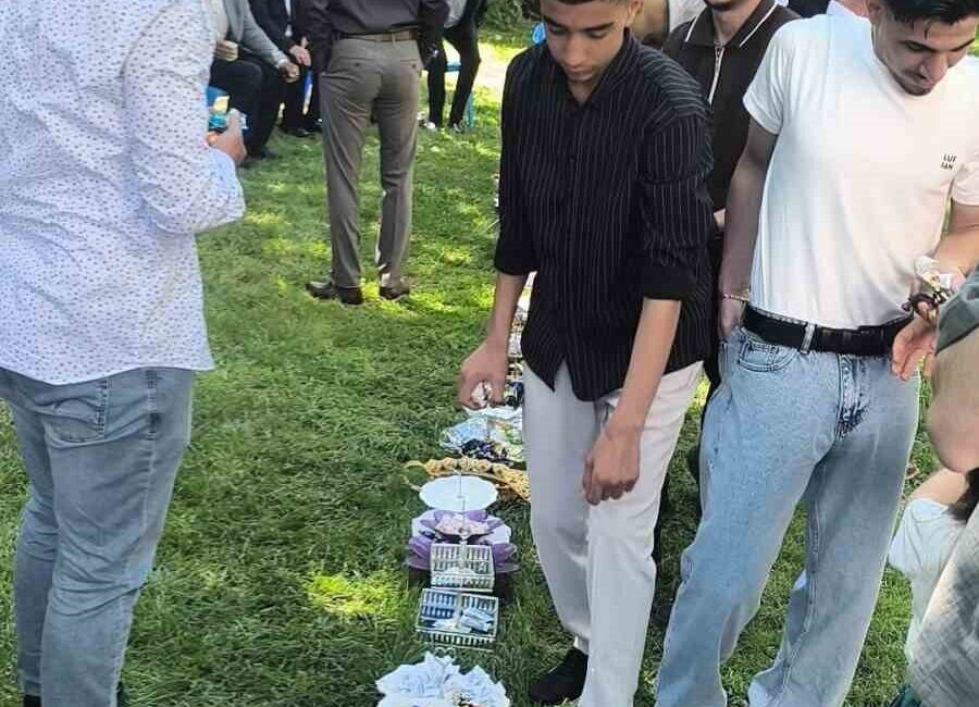 Günümüzde apartman ve site yaşamının yaygınlaşmasıyla birlikte kaybolmaya yüz tutan