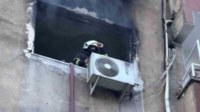 Diyarbakır’ın merkez Sur ilçesinde 6 katlı apartmanda çıkan yangında bir
