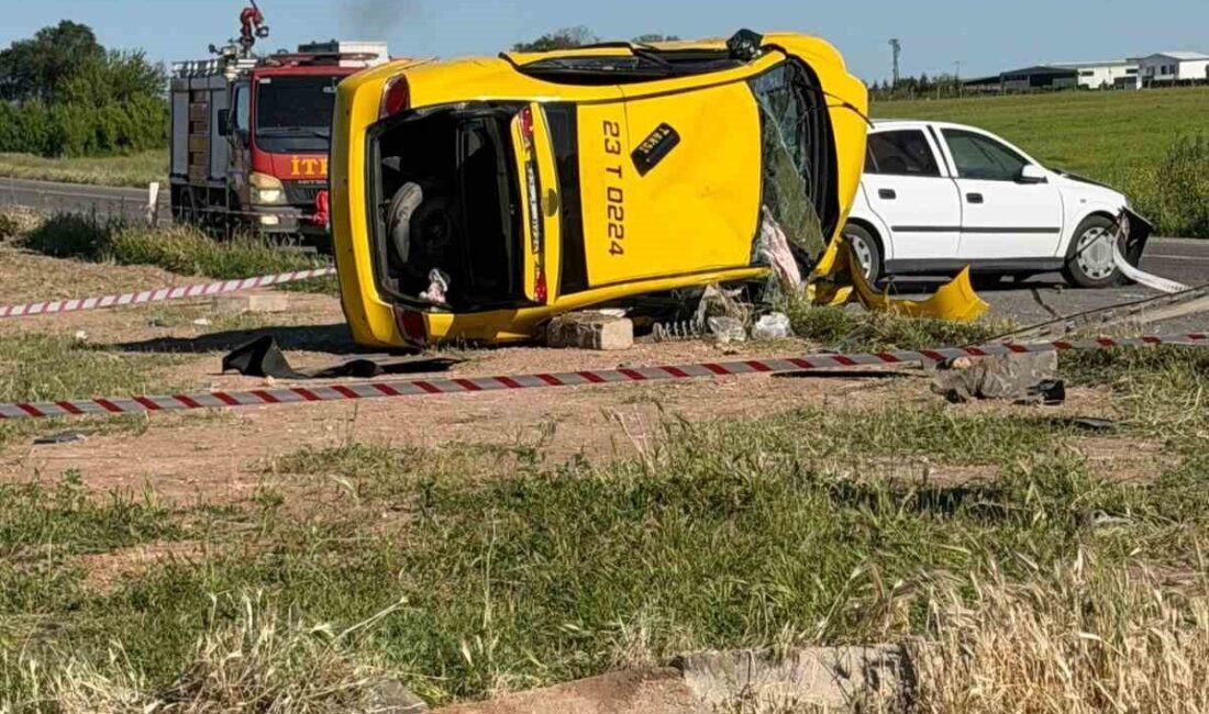 Diyarbakır’ın Ergani ilçesinde iki otomobilin çarpışması sonucu meydana gelen trafik