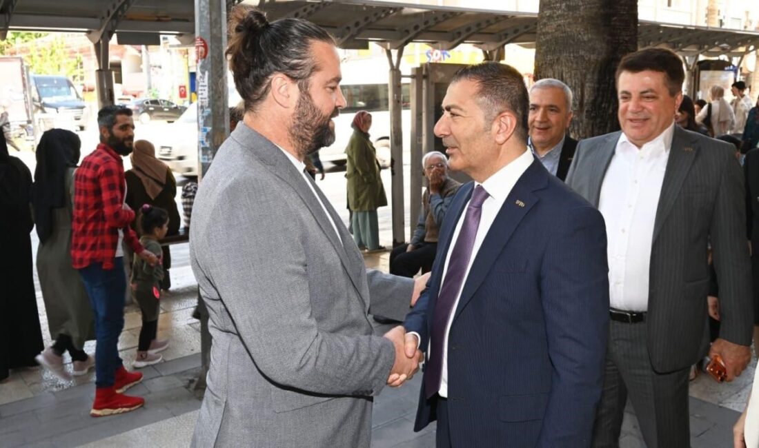 Denizli Ticaret Odası Başkanı (DTO) Uğur Erdoğan, Denizli Gazeteciler Cemiyeti’ne