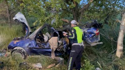 Karaman’da düğün konvoyunda otomobilin yoldan çıkarak takla atması sonucu 1