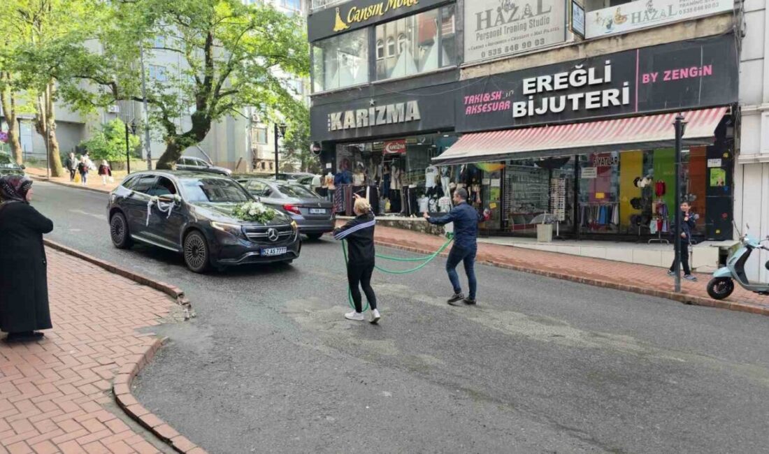 Zonguldak’ın Ereğli ilçesinde aynı mağazada çalışan Hakan Karakuş ve Burcu
