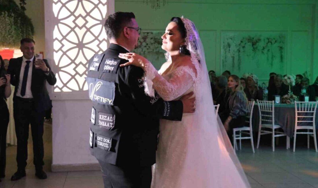 Denizli’de dünya evine giren damat, düğün masraflarını hafifletmek için uyguladığı