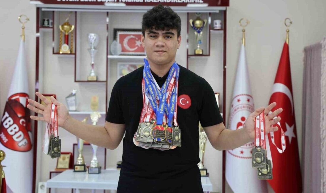 Dünya ve Türkiye şampiyonlukları bulunan 15 yaşındaki milli dartçı Bedirhan
