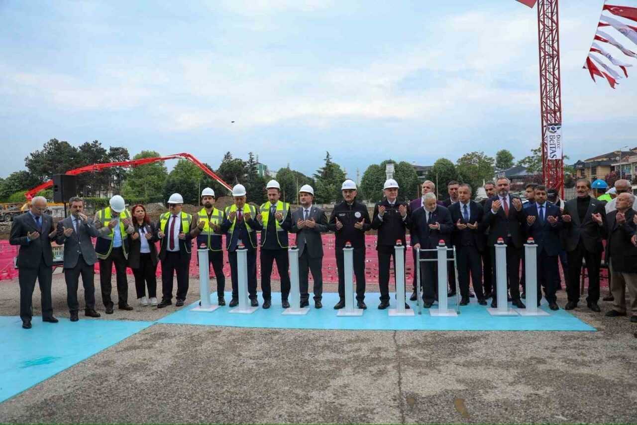 Düzce Belediye Başkanı Dr. Faruk Özlü’nün “Düzce İçin 100 Proje”