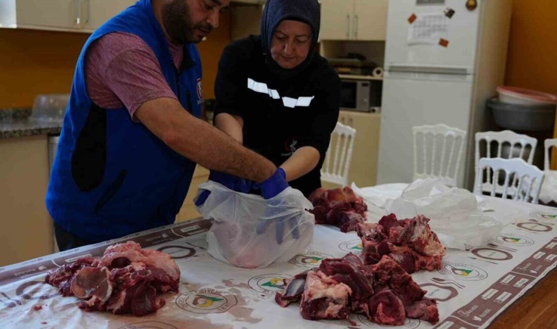 Düzce Belediyesi, Kurban Bayramı dolayısıyla vatandaşlar tarafından bağışlanan kurban eti