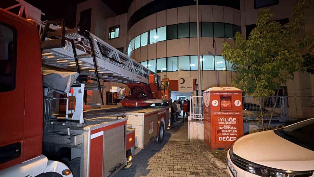 Düzce’nin Kaynaşlı ilçesinde huzurevinde çıkan yangın meydana geldi. Yaşlı vatandaşlar