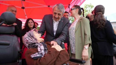Edirne’de “Engelliler Haftası” kapsamında düzenlenen programda engelli bireyler ve aileleri