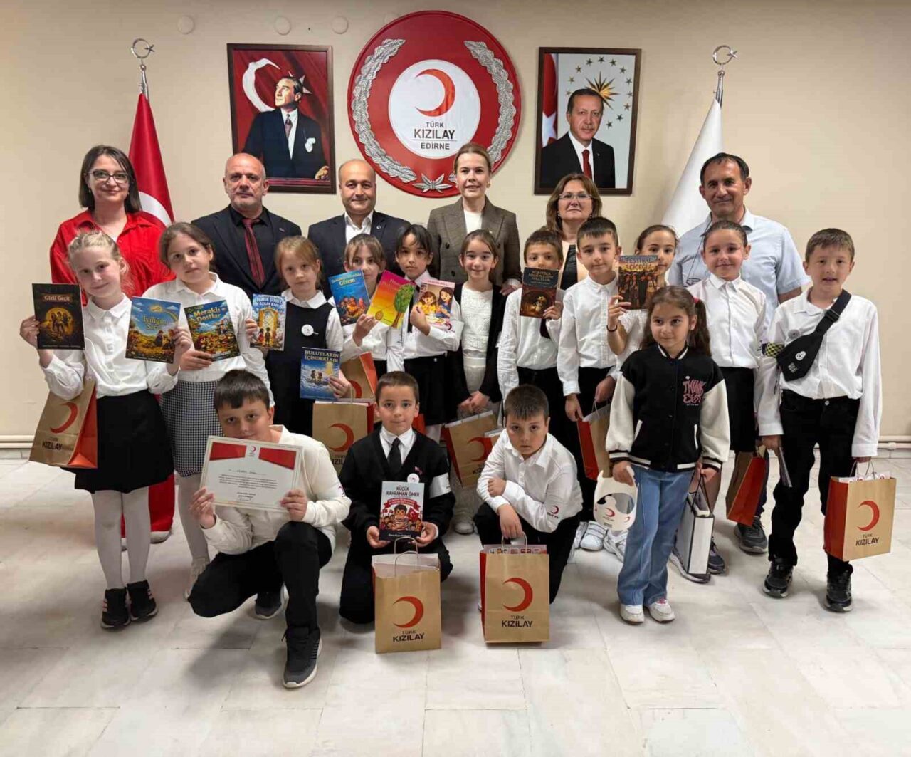 Edirne Plevne İlkokulu ve 75. Yıl İlkokulu öğrencilerinin büyük emek