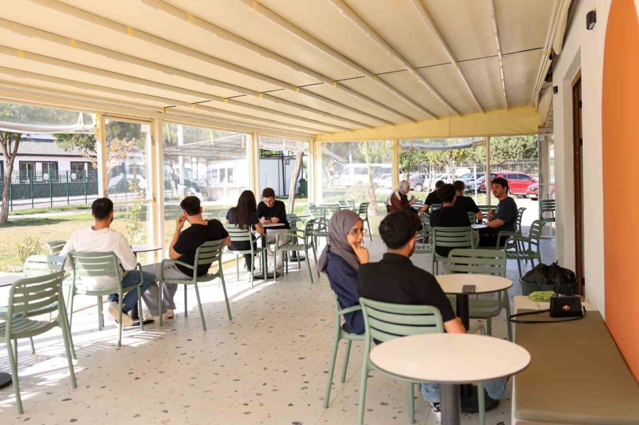 Efeler Belediyesi, özellikle öğrenciler ve gençler için kente yeni bir