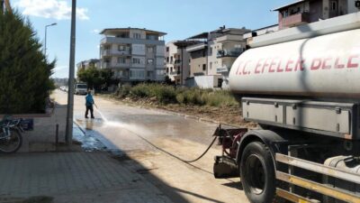 Efeler Belediyesi ilçenin dört bir yanında çalışmalarını sürdürürken, Fen İşleri