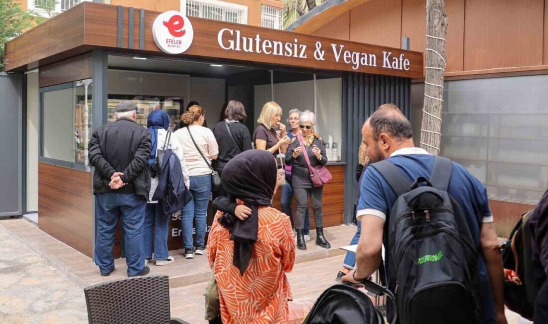 Efeler Belediyesi tarafından hizmete açılan Glutensiz & Vegan Kafe, 9