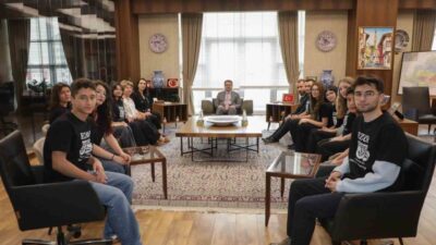 Kütahya Valiliği himayesinde çalışmalarını sürdüren EZOP Tiyatro, Eğitim, Kültür ve