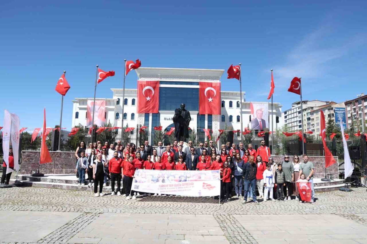 Elazığ’da 19 Mayıs Atatürk’ü Anma, Gençlik ve Spor Bayramı etkinlikleri
