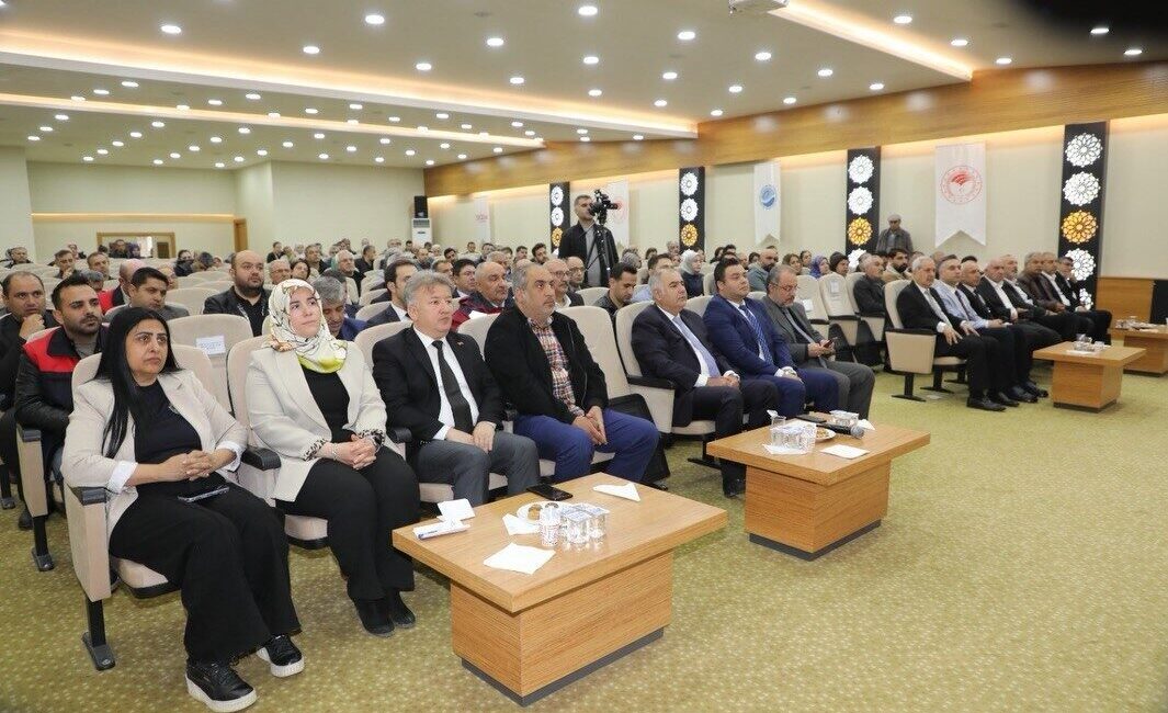 Ülke genelinde uygulamaya alınacak B-Reçete sistemi çerçevesinde Elazığ İl Tarım