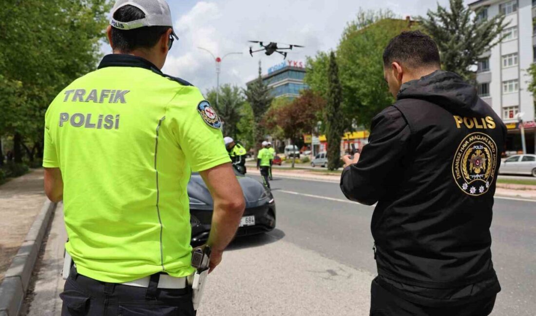 Elazığ’da İl Emniyet Müdürlüğü ekipleri, yaklaşan bayram öncesinde trafik güvenliğini