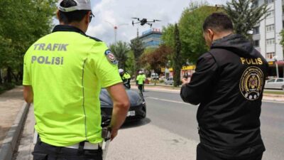 Elazığ’da İl Emniyet Müdürlüğü ekipleri, yaklaşan bayram öncesinde trafik güvenliğini