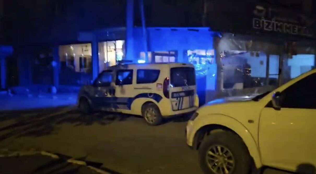 Elazığ’ın Kovancılar ilçesinde iki grup arasında çıkan bıçaklı kavgada, biri