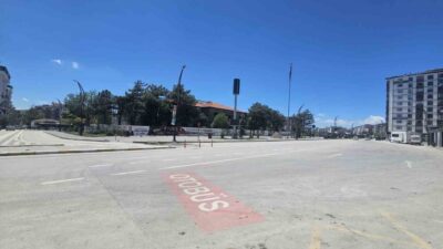 Elazığ’da Kurban Bayramı’nın ilk gününde cadde ve sokaklarda sessizlik hakim