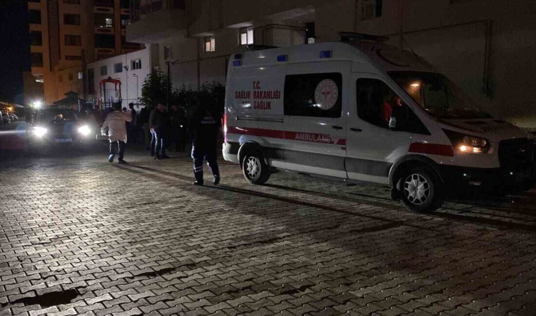 Elazığ’da bir şahıs, 4 yaşındaki çocuğu evdeyken eşini silahla vurarak