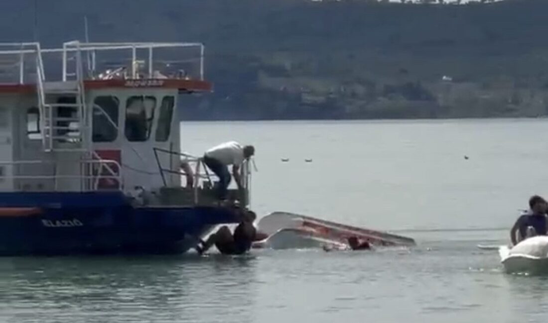 Elazığ’ın Hazar Gölü’nde deniz bisikletinin devrilmesi sonucu suya düşen 2
