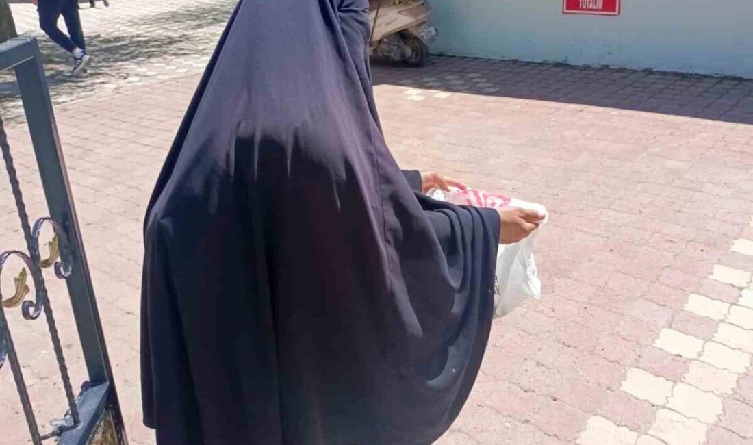 Elazığ’da zabıta ekipleri tarafından dilencilere yönelik çalışmalar aralıksız sürüyor. Elazığ