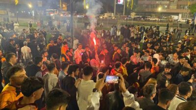 Galatasaray’ın 26. şampiyonluğu Elazığ’da yüzlerce taraftar tarafından coşkuyla kutlandı. Galatasaray,