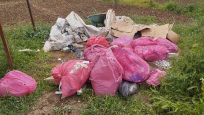 Elazığ’da hastane atıklarını mevzuata aykırı şekilde taşıyıp kendi mülkünde açıkta