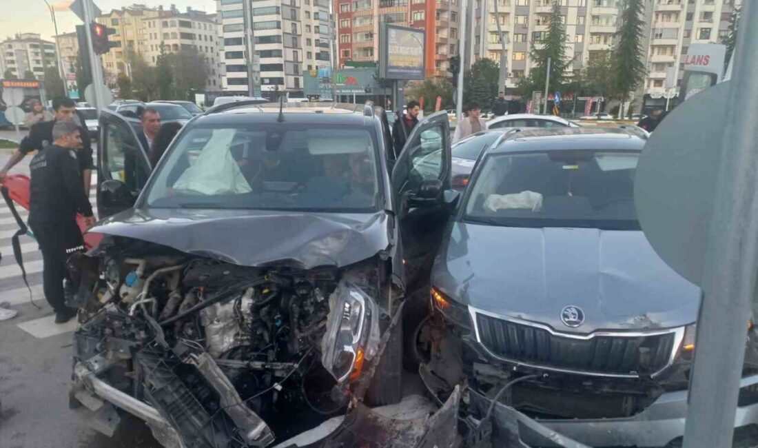 Elazığ’da 3 aracın karıştığı zincirleme trafik kazasında 3 kişi yaralandı.
