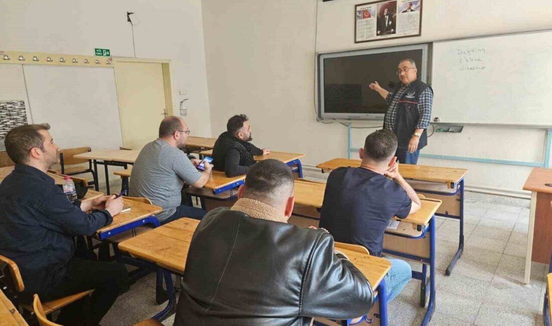 Kütahya’nın Emet ilçesinde, Emet Halk Eğitim Merkezi ile Emet İlçe