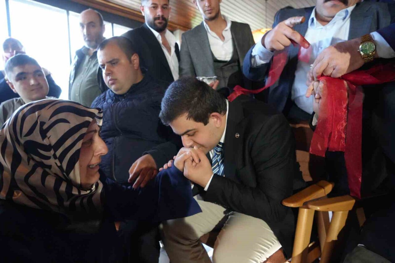 Erzurum’da engelli 10 genç için düzenlenen askere uğurlama programında gurur,