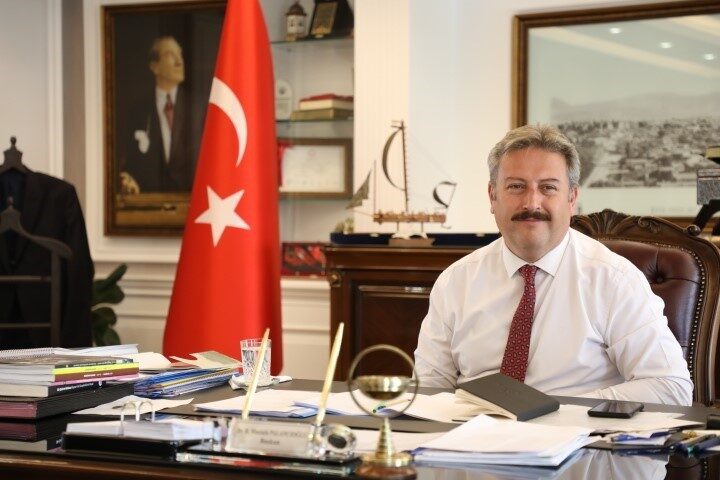 Teknolojik altyapısını dünya standartlarına taşıyarak resmi web sitesini tüm bireyler